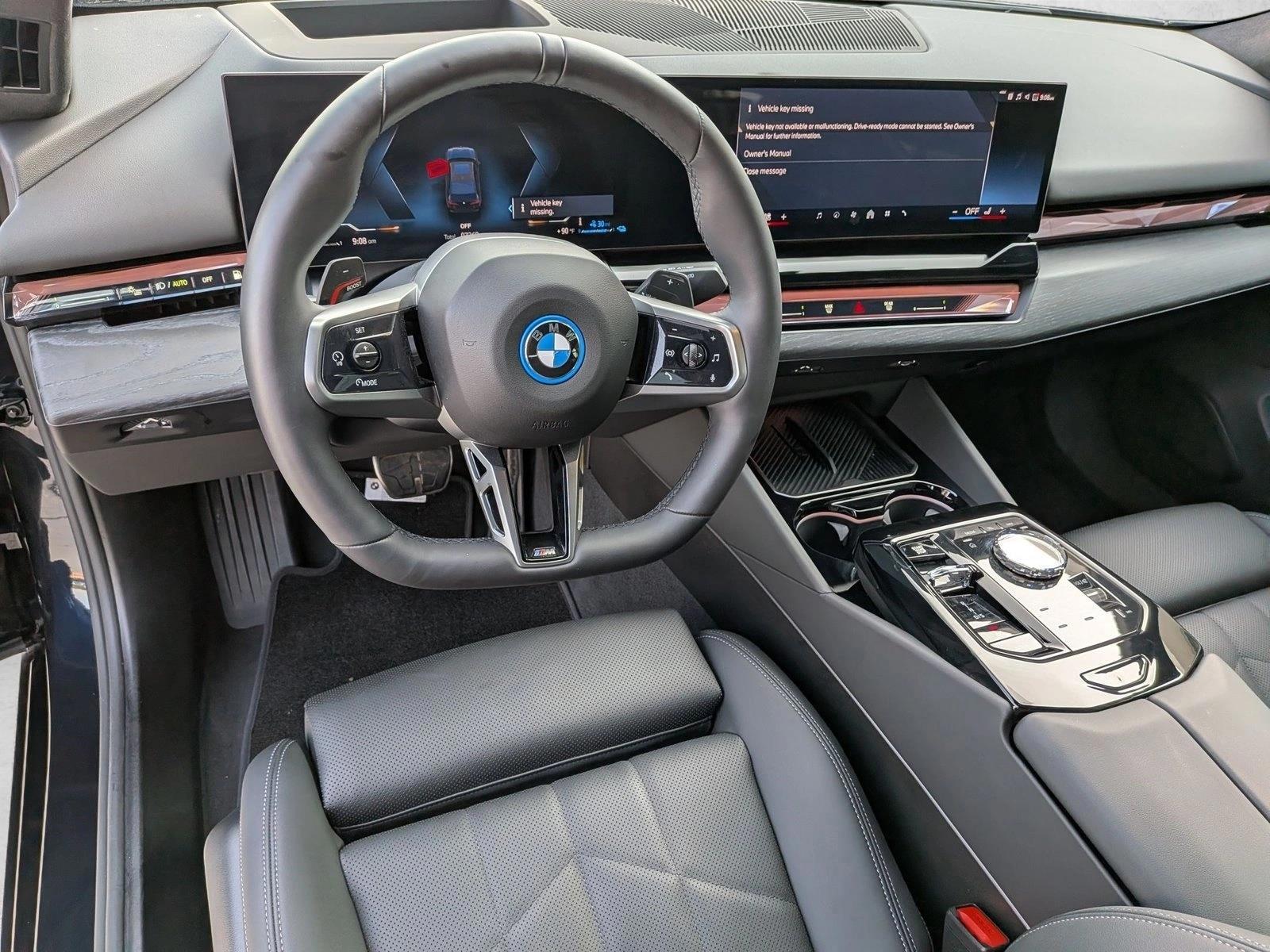 Thumbnail: 2026 BMW 5 Series - 3