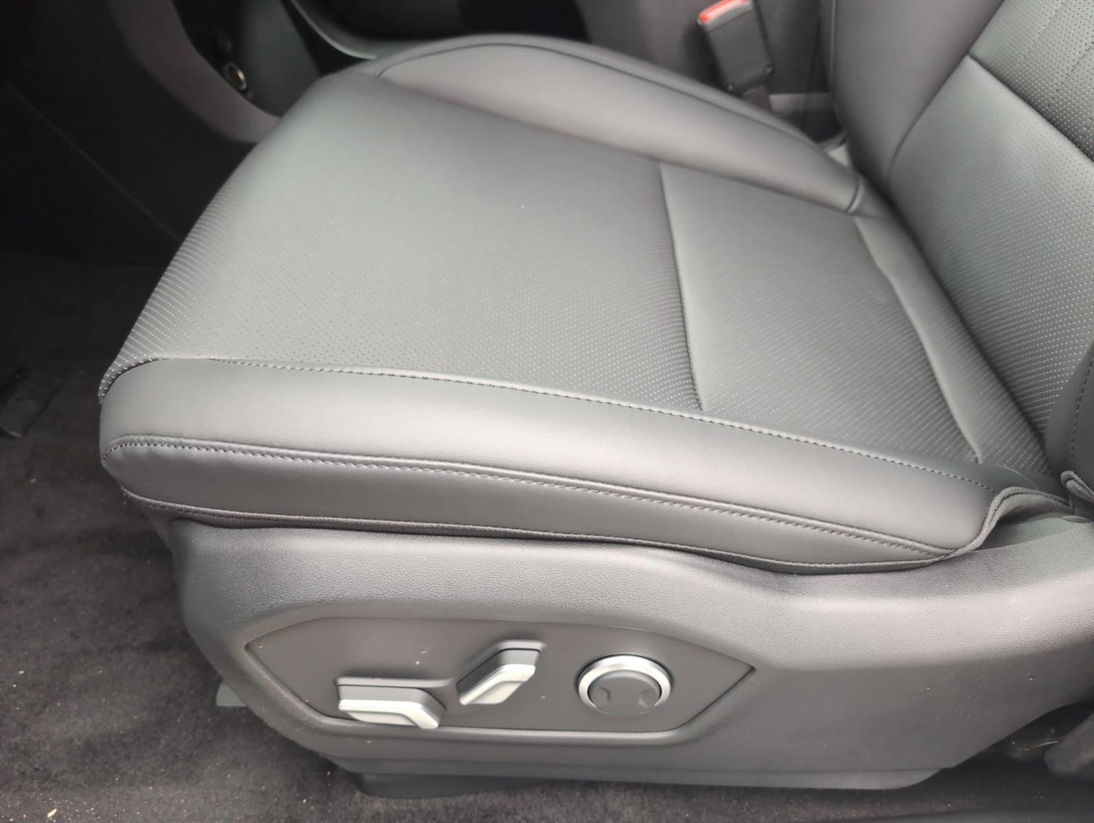 Thumbnail: 2026 Hyundai Santa Fe - 4