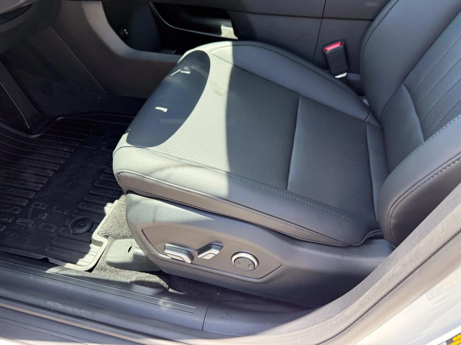 Thumbnail: 2026 Hyundai Santa Fe - 4