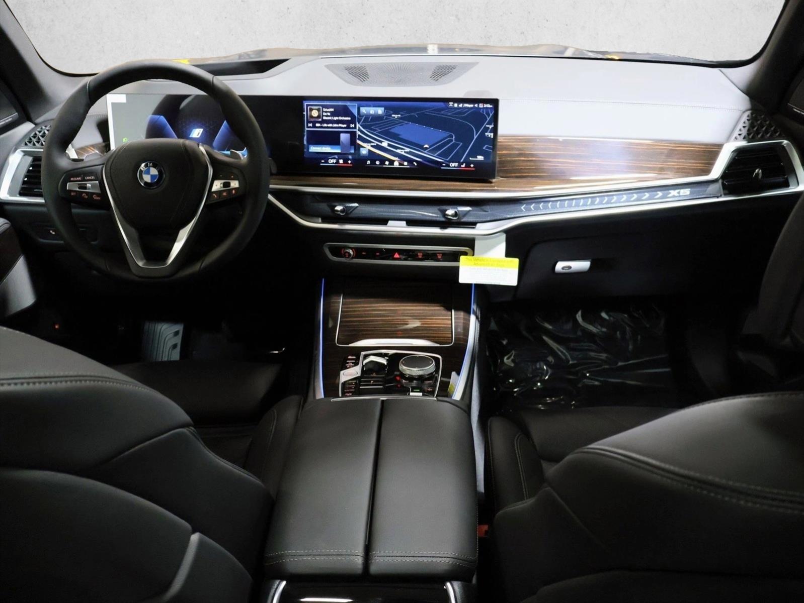 Thumbnail: 2026 BMW X5 - 4