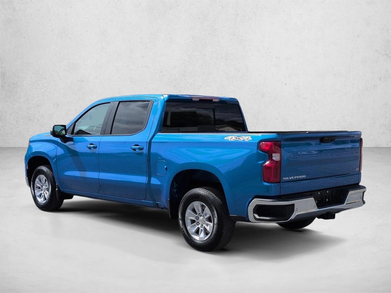 2025 Chevrolet Silverado 1500 LT - Photo 6