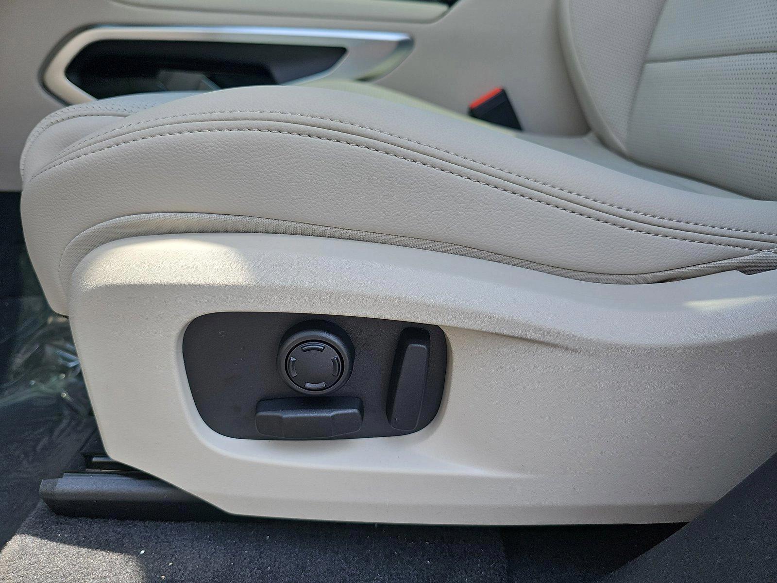 2026 Jaguar F-Pace R-Dynamic S - Photo 29