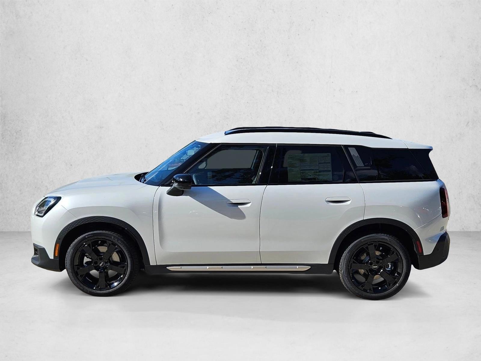 Thumbnail: 2027 MINI Cooper Countryman - 2