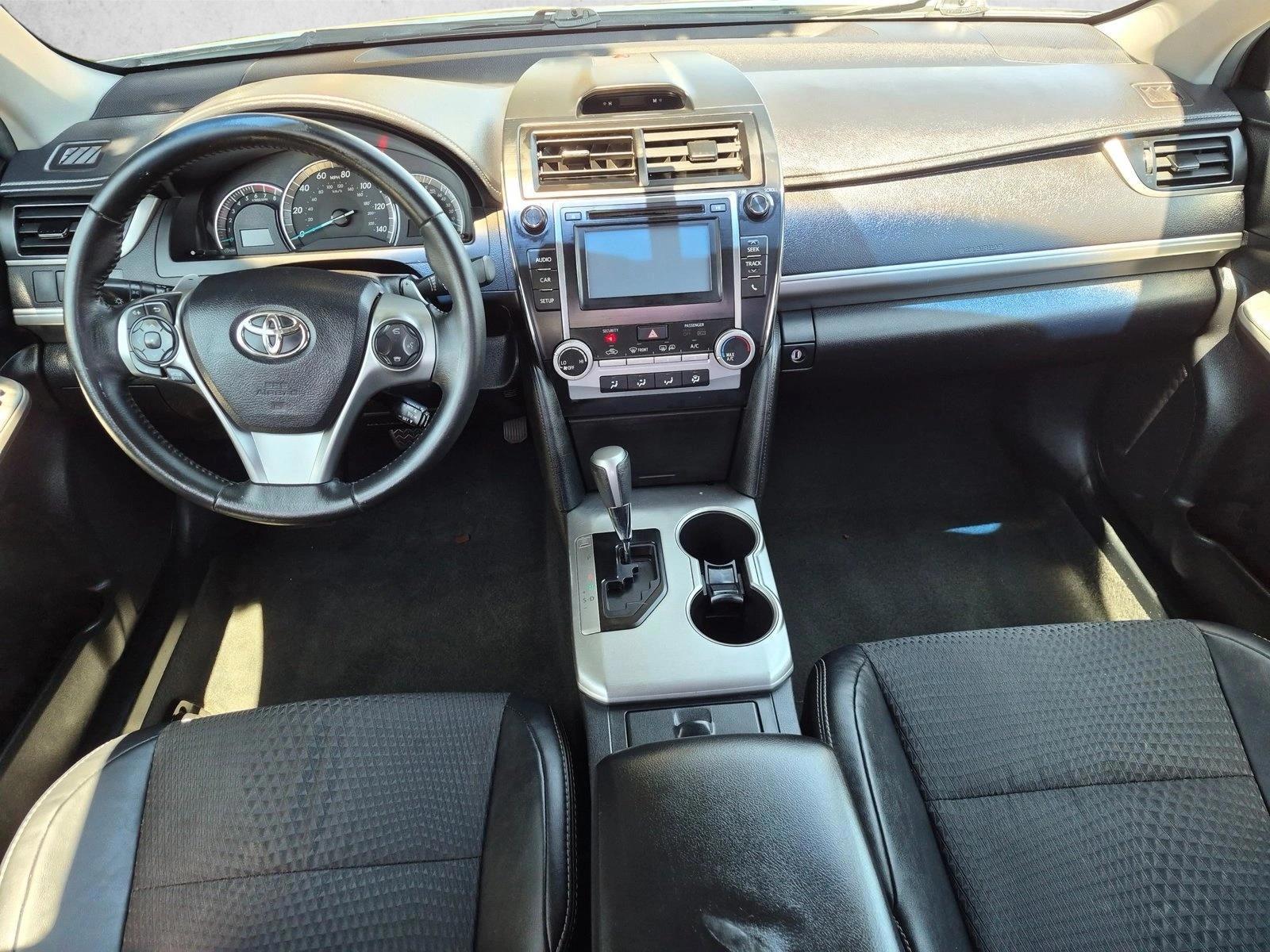 Thumbnail: 2014 Toyota Camry - 4