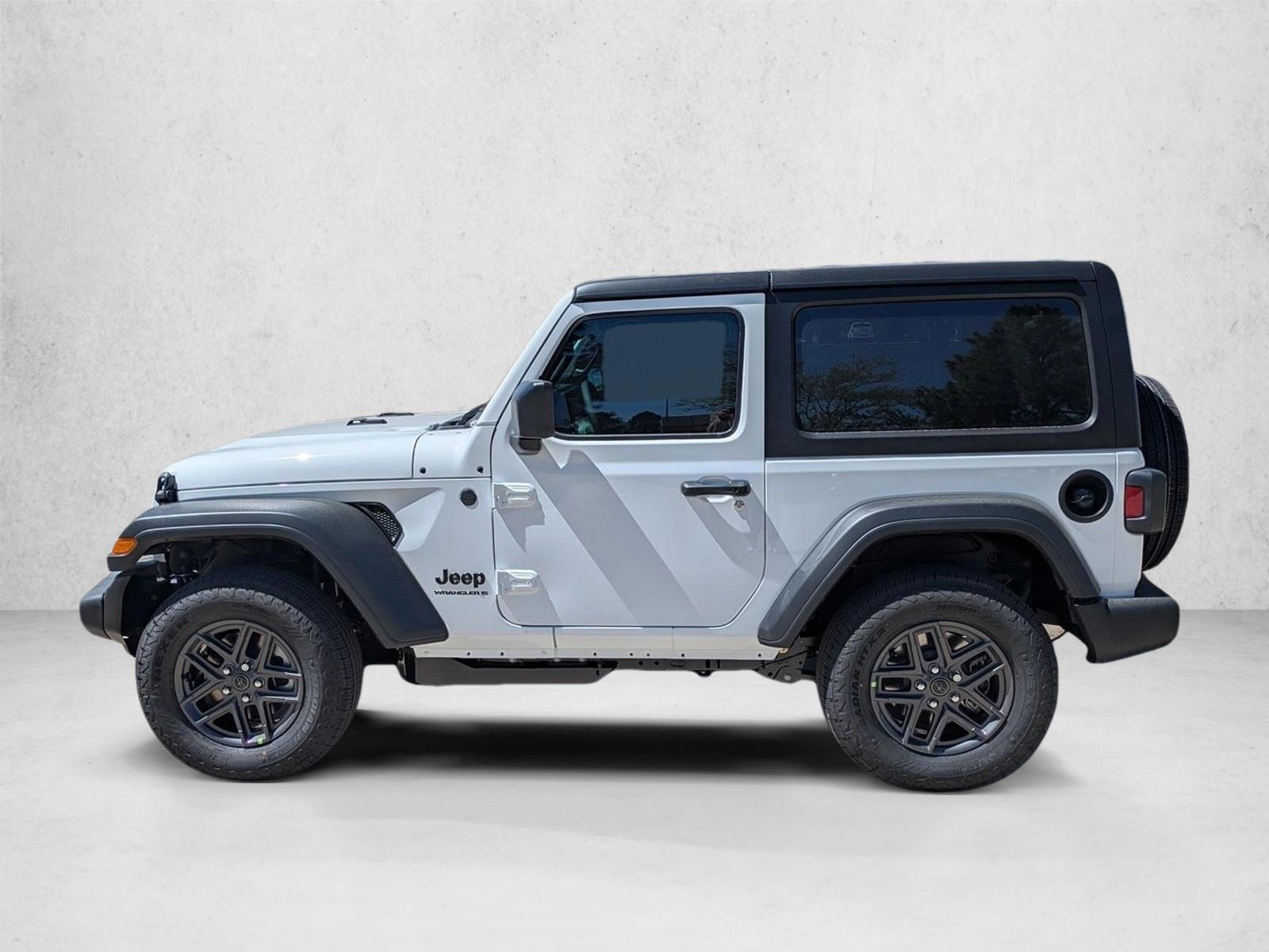Thumbnail: 2026 Jeep Wrangler - 2