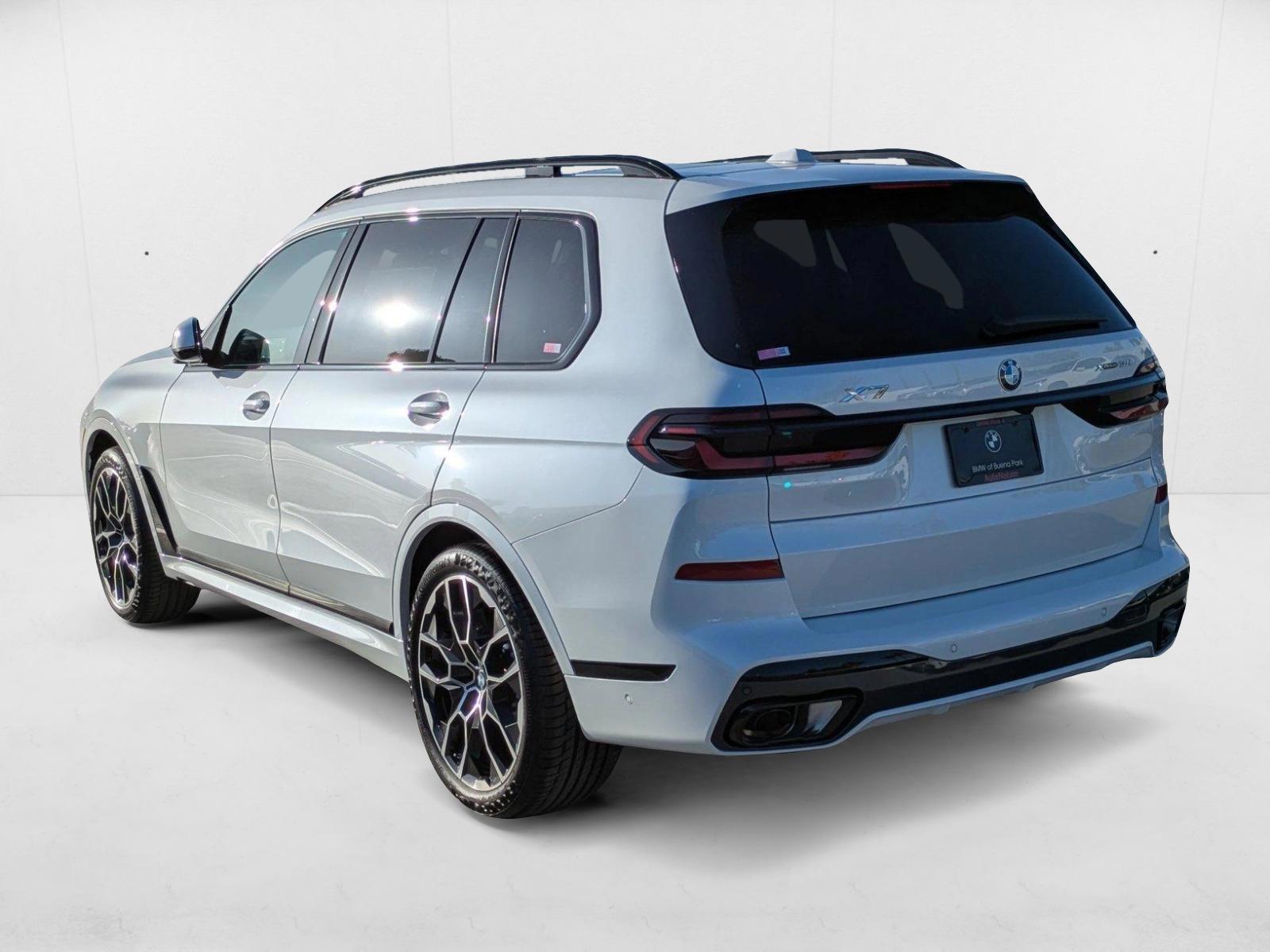 2026 BMW X7 40i - Photo 9