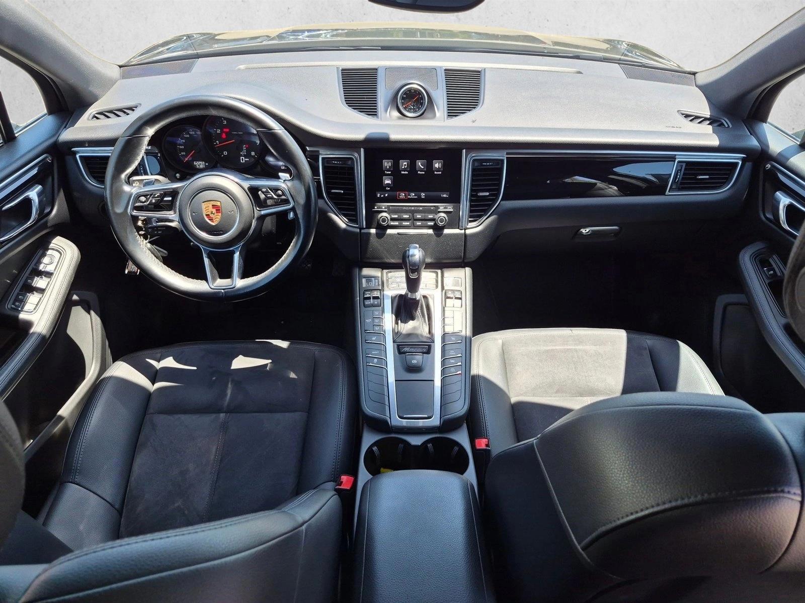 Thumbnail: 2018 Porsche Macan - 4