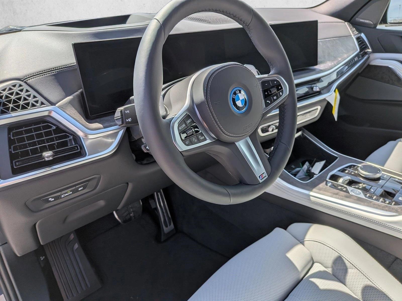 Thumbnail: 2026 BMW X5 - 3