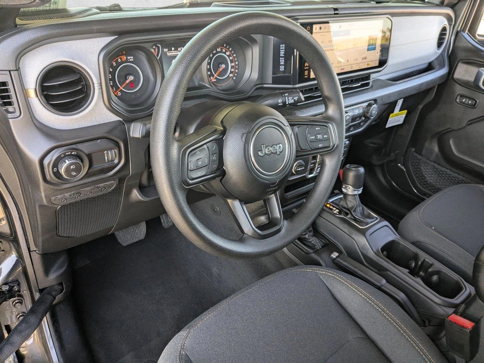 Thumbnail: 2026 Jeep Gladiator - 3