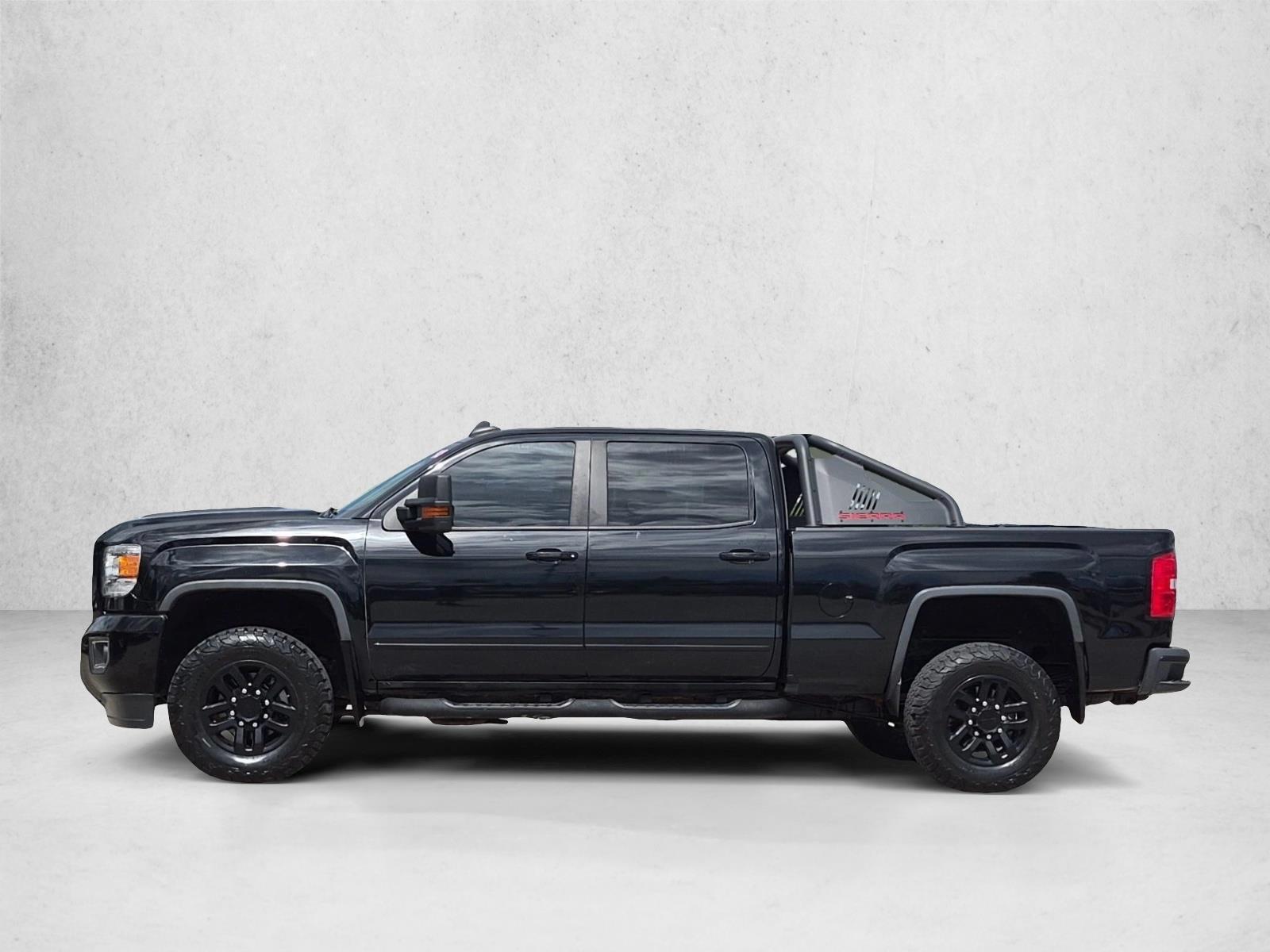 Thumbnail: 2018 GMC Sierra 2500 - 2
