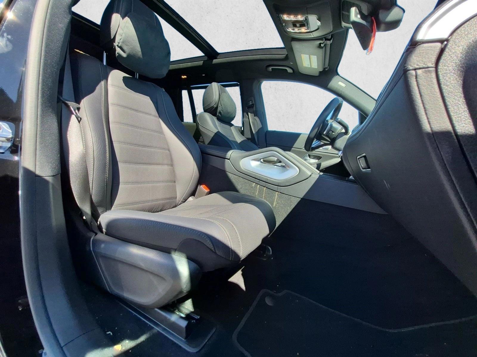 2025 Mercedes-Benz GLS Base - Photo 18