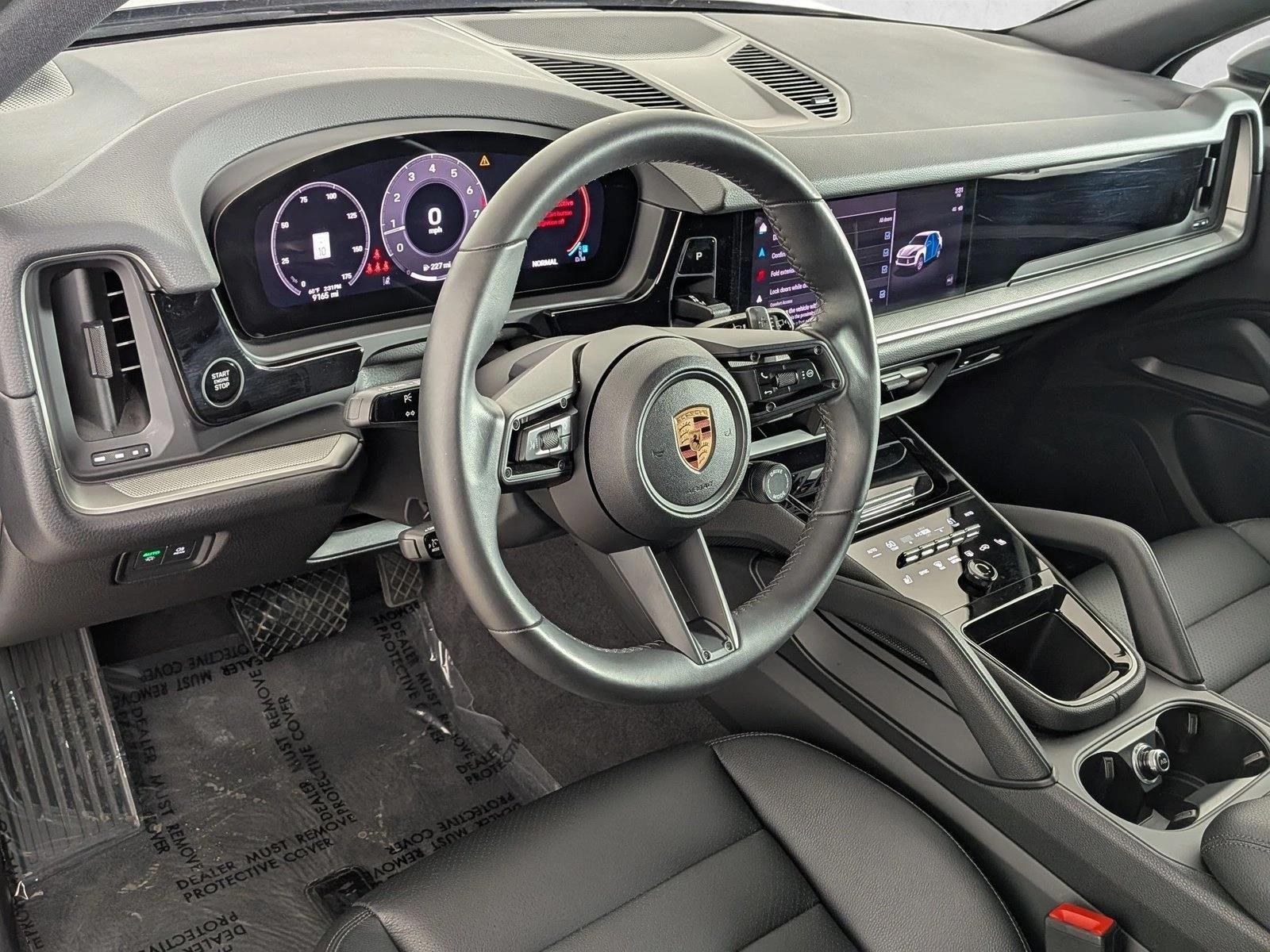 Thumbnail: 2025 Porsche Cayenne - 3
