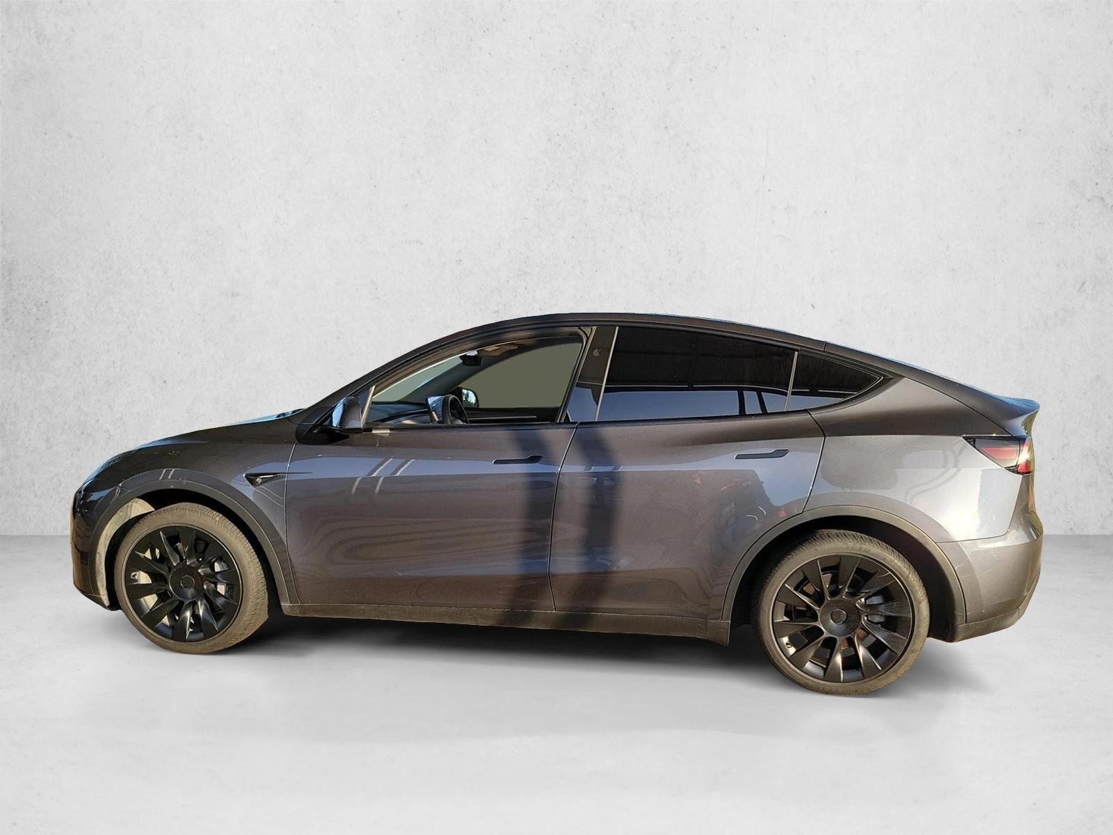 Thumbnail: 2023 Tesla Model Y - 2
