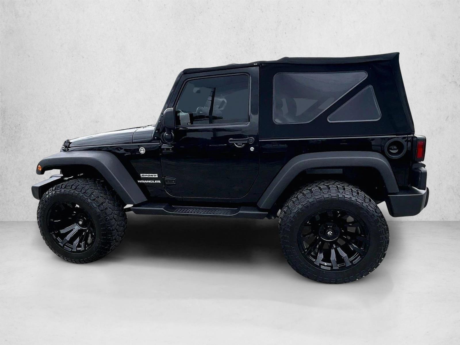 Thumbnail: 2017 Jeep Wrangler - 2