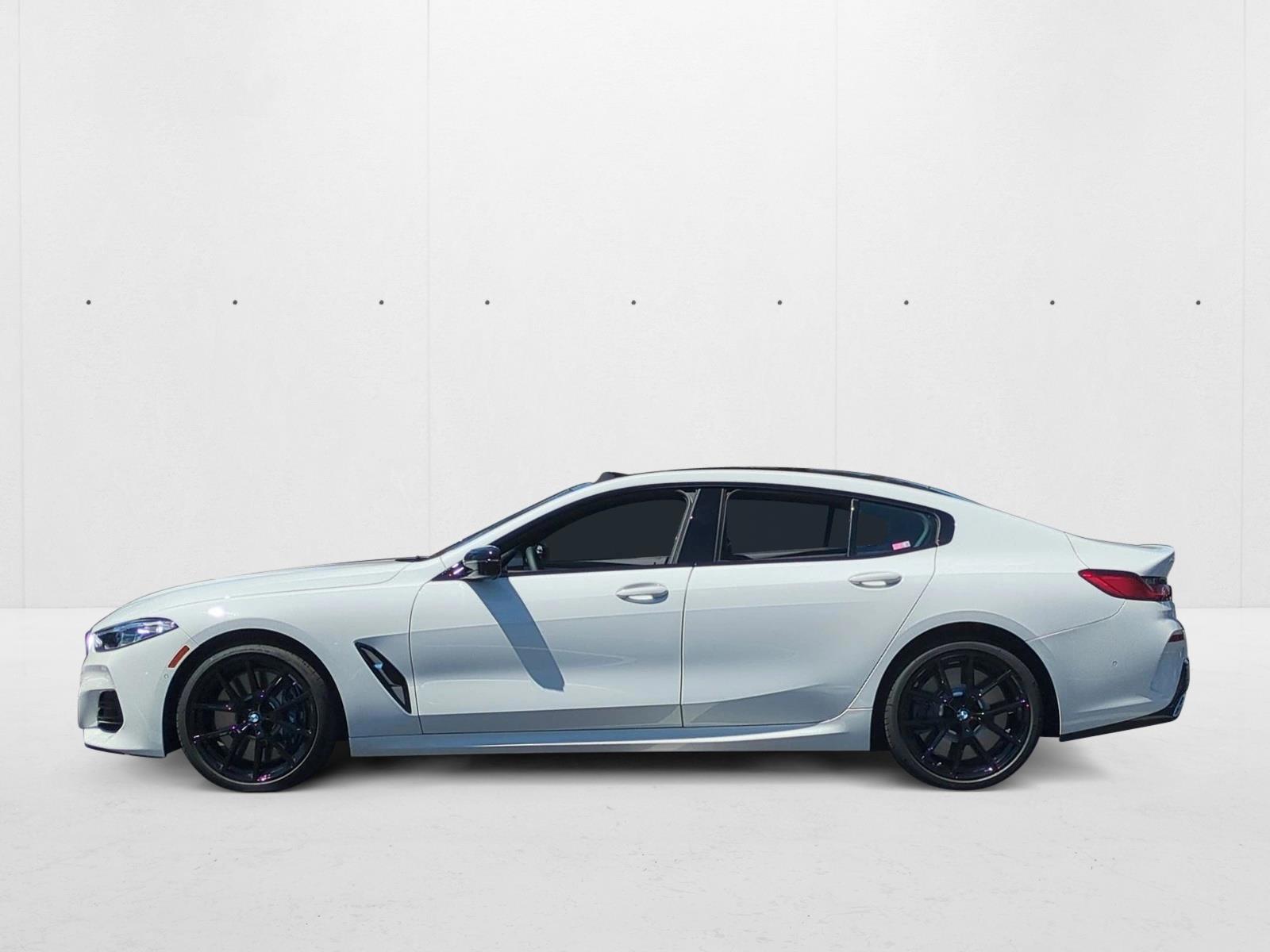 Thumbnail: 2026 BMW 8 Series - 2