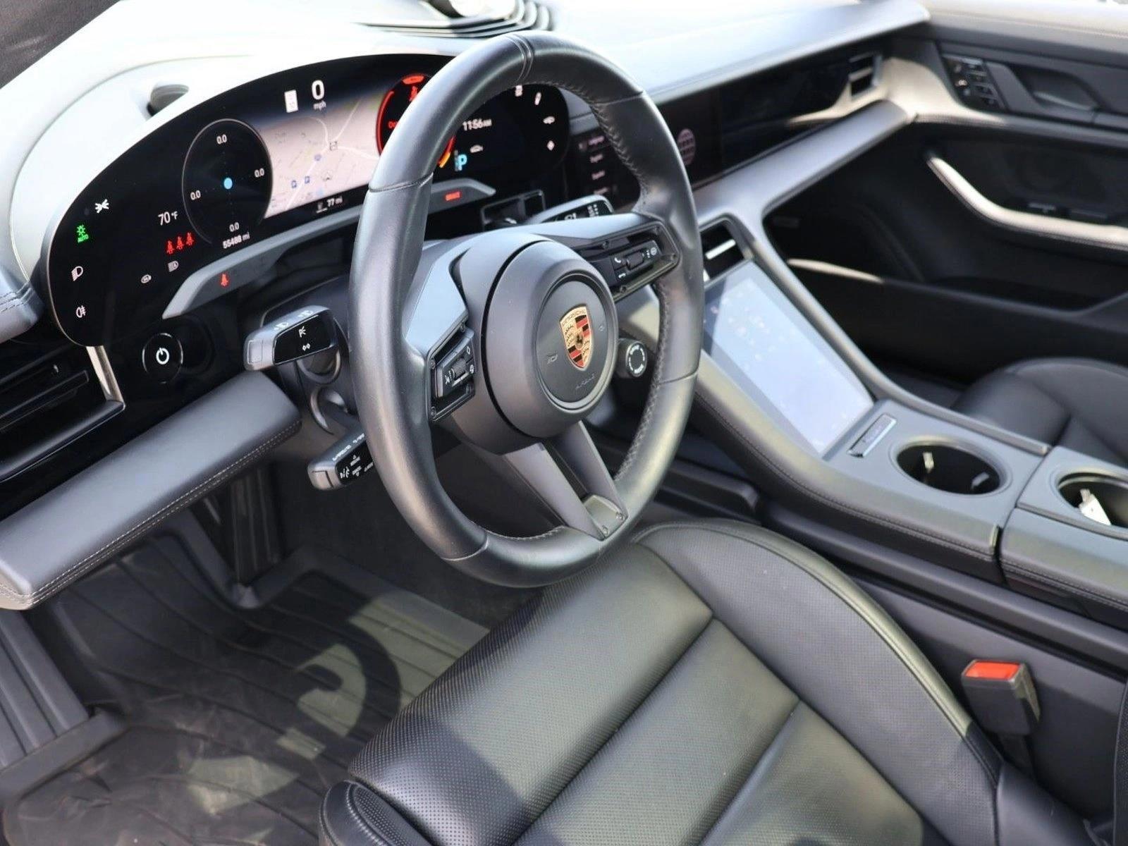Thumbnail: 2020 Porsche Taycan - 3