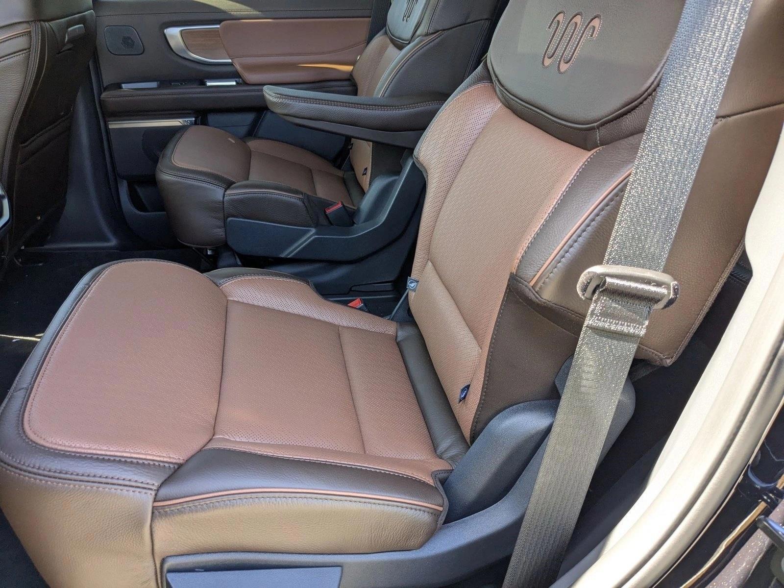 Thumbnail: 2026 Ford Expedition - 5