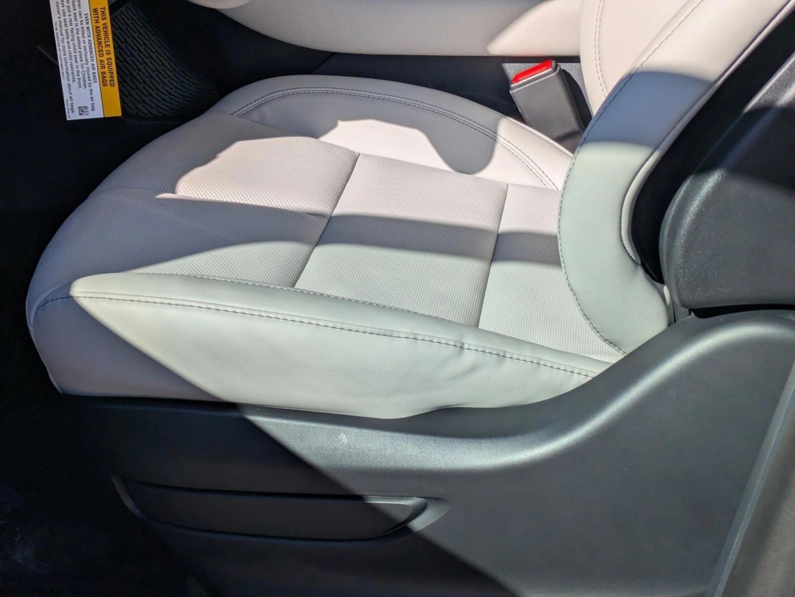 Thumbnail: 2026 Lincoln Aviator - 4