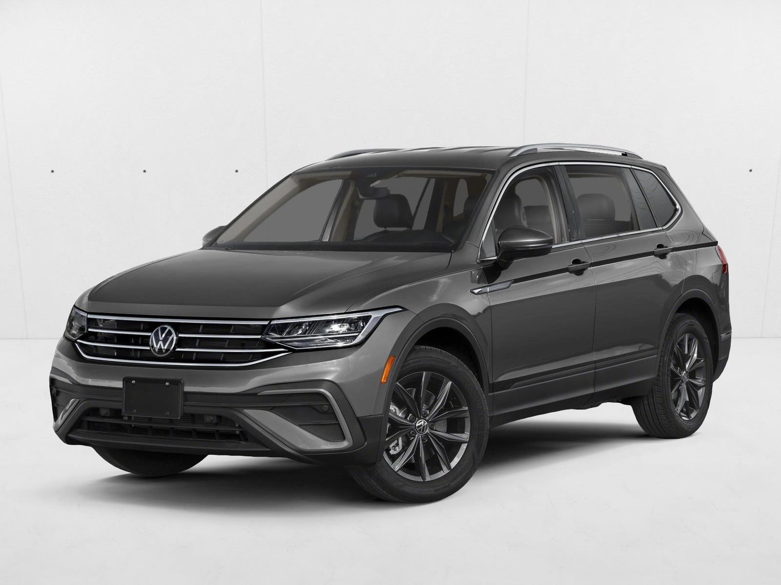 Thumbnail: 2023 Volkswagen Tiguan - 1