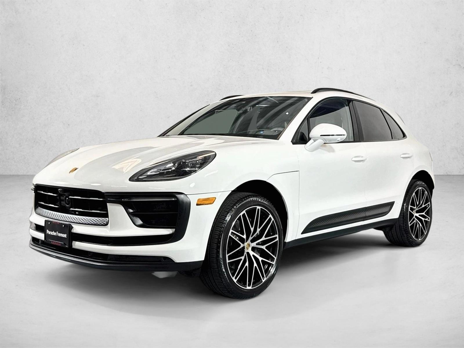 Thumbnail: 2026 Porsche Macan - 1