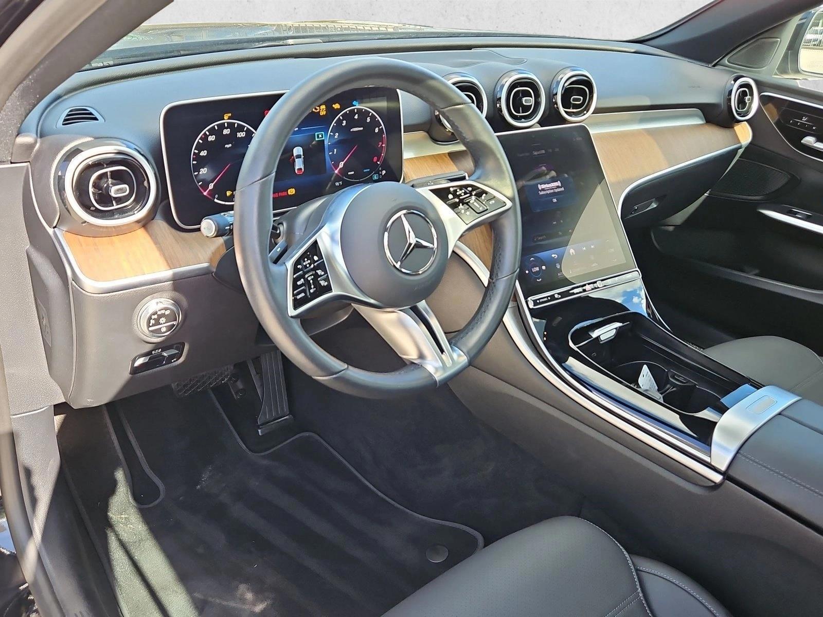 Thumbnail: 2024 Mercedes-Benz C-Class - 3