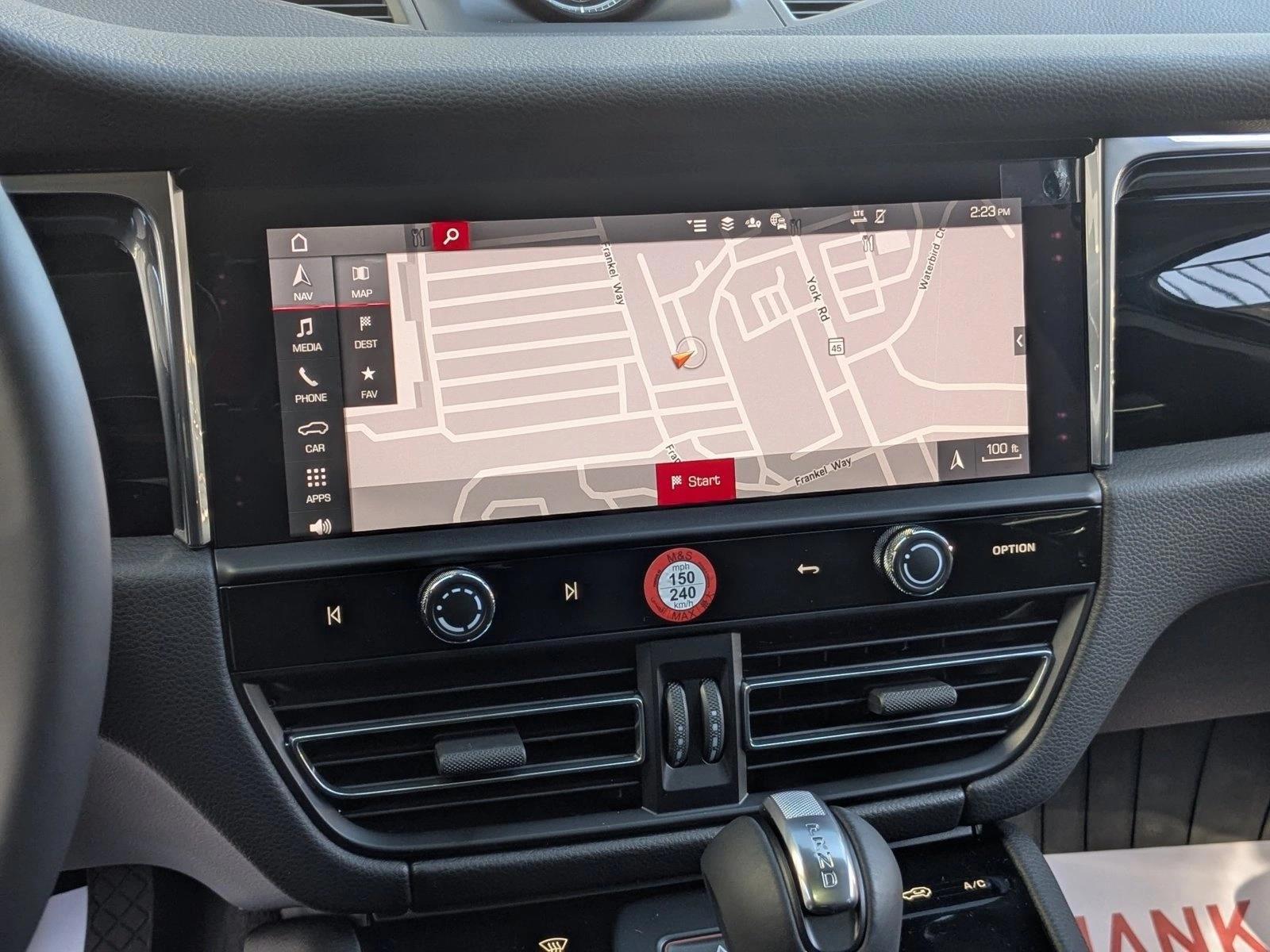 2026 Porsche Macan T - Photo 20