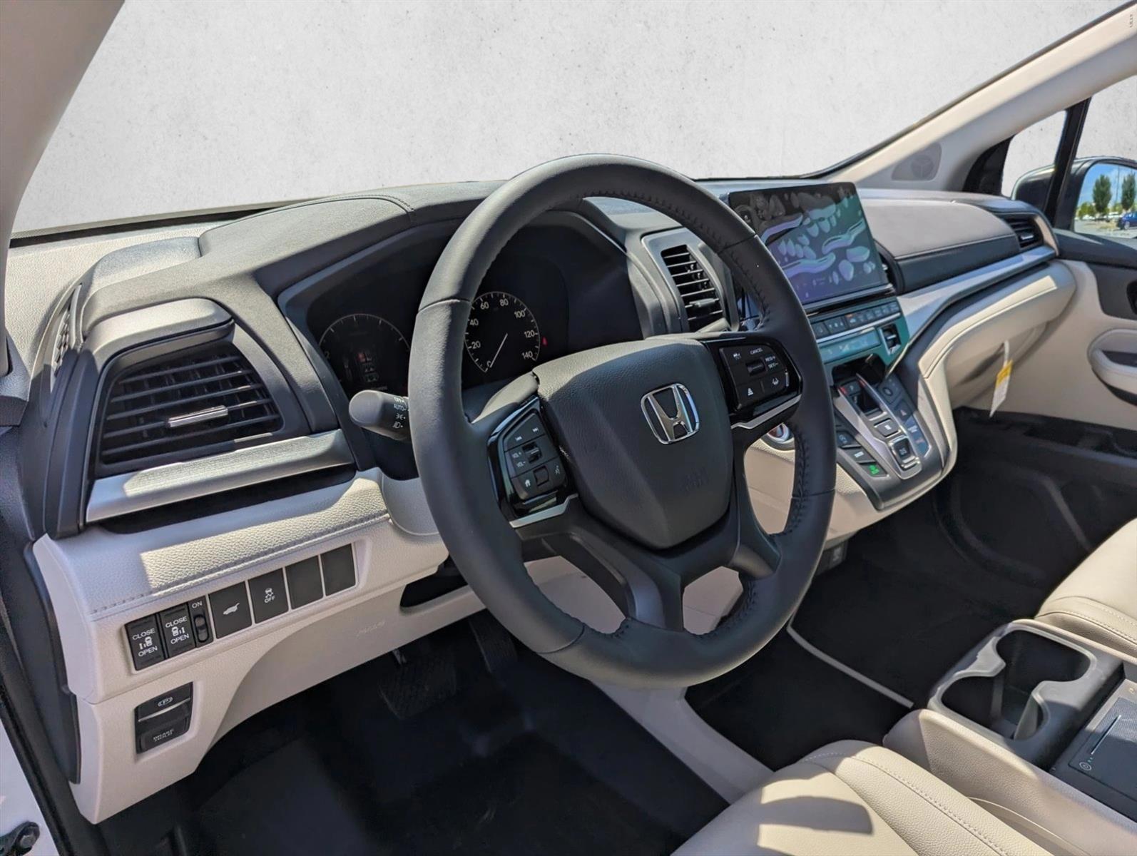 Thumbnail: 2026 Honda Odyssey - 3