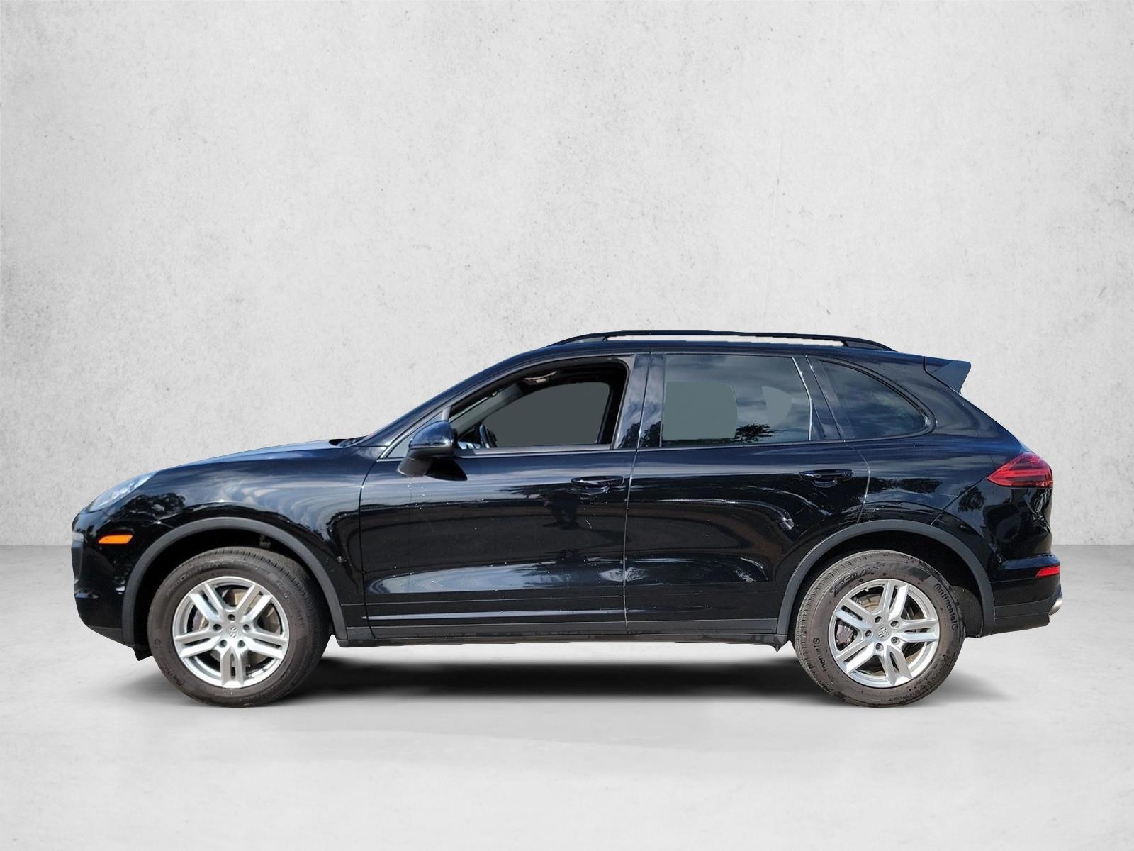 Thumbnail: 2016 Porsche Cayenne - 2