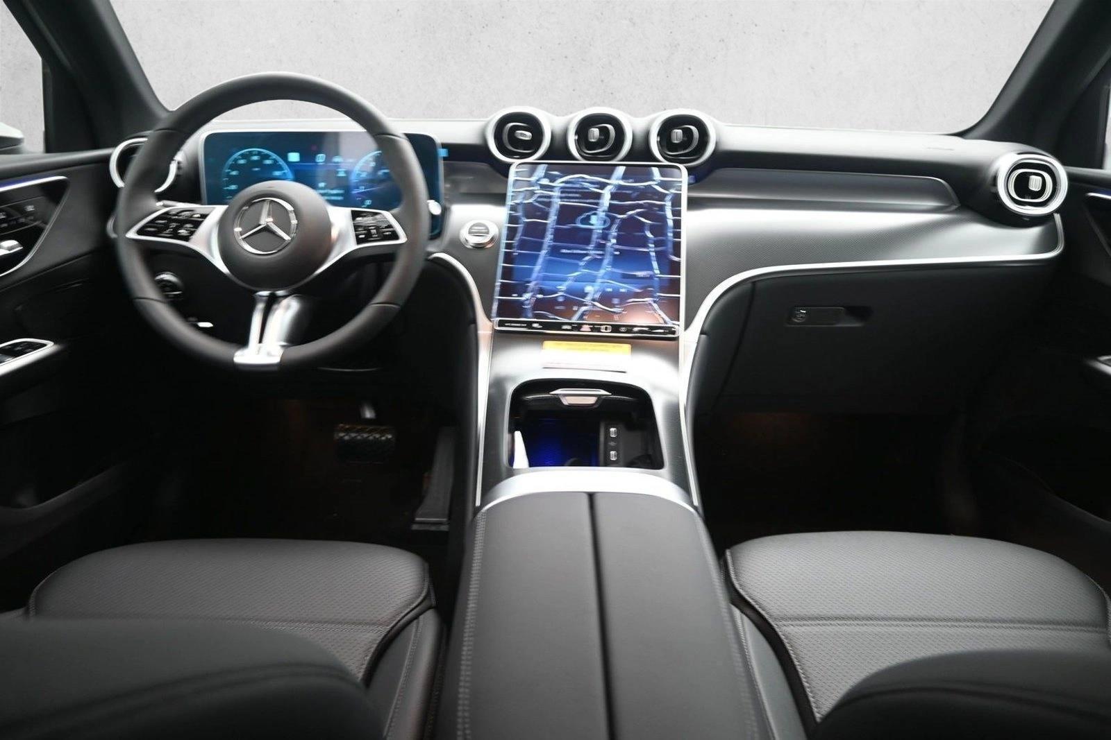 Thumbnail: 2026 Mercedes-Benz GLC - 3