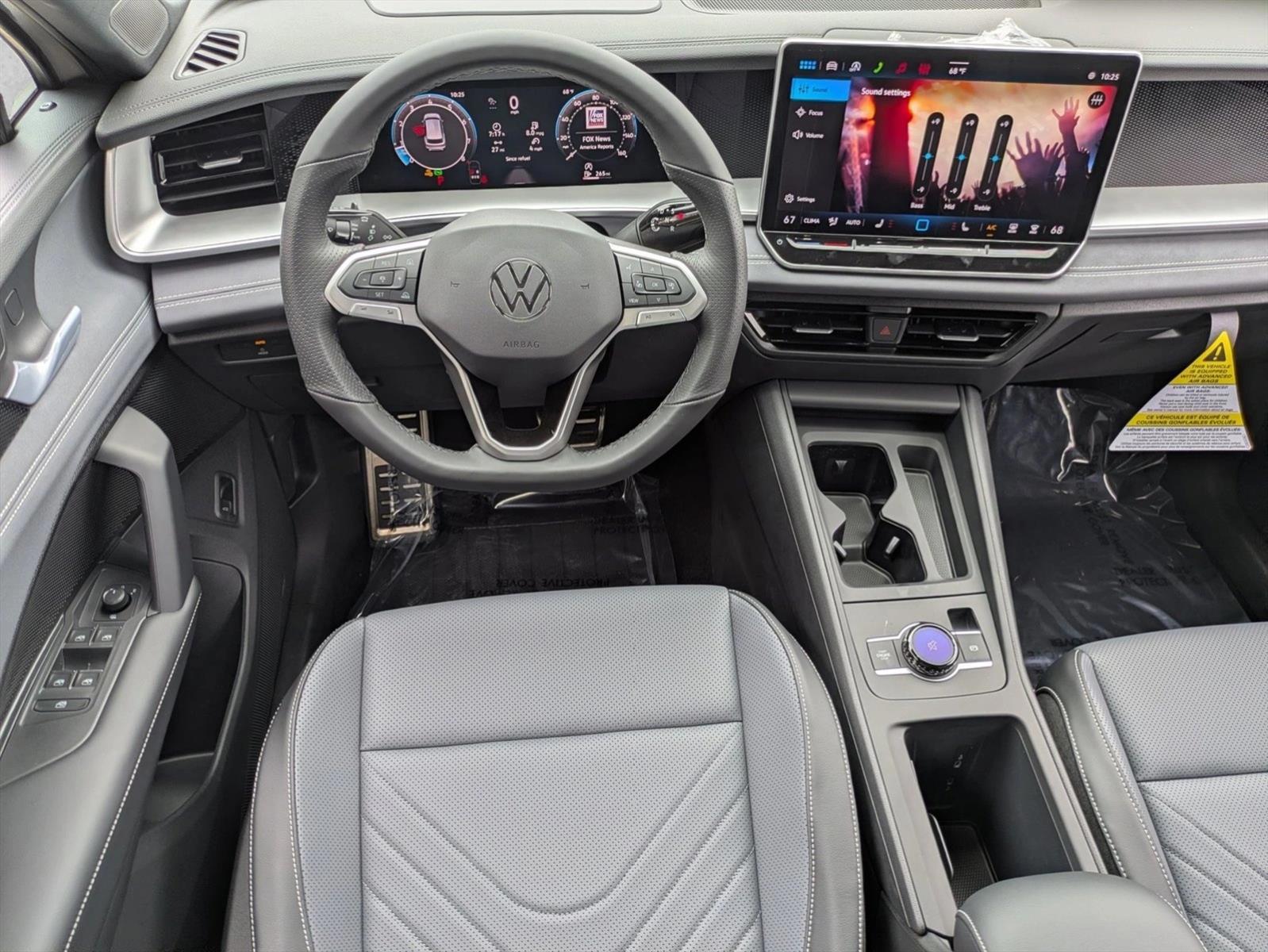Thumbnail: 2026 Volkswagen Tiguan - 3