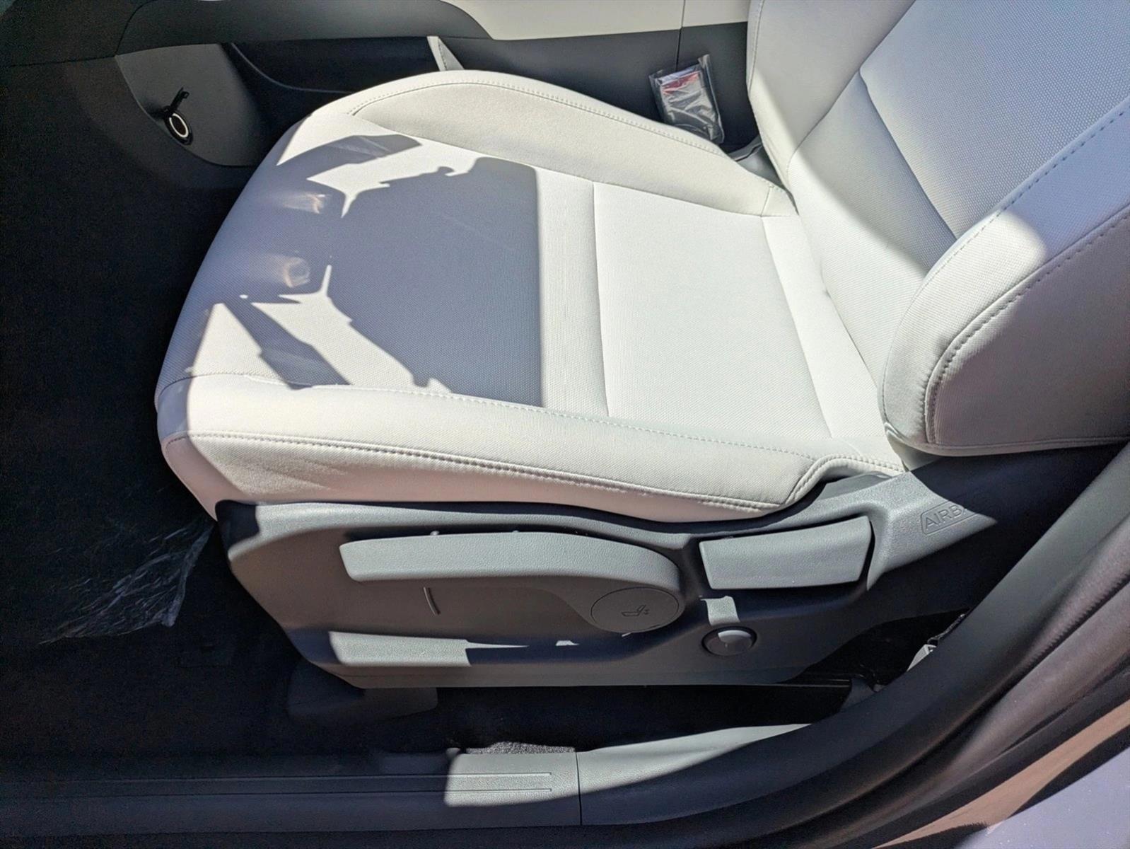 Thumbnail: 2026 Hyundai Santa Fe - 4