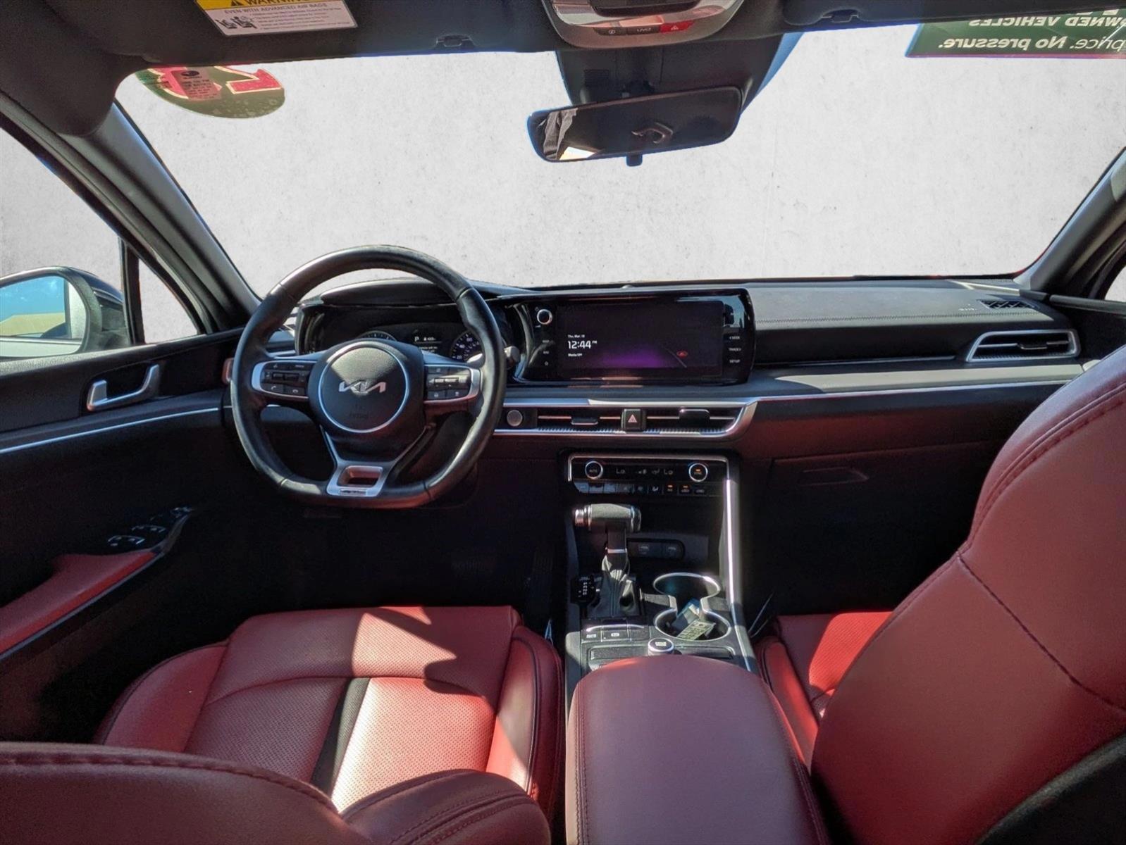 Thumbnail: 2023 Kia K5 - 4