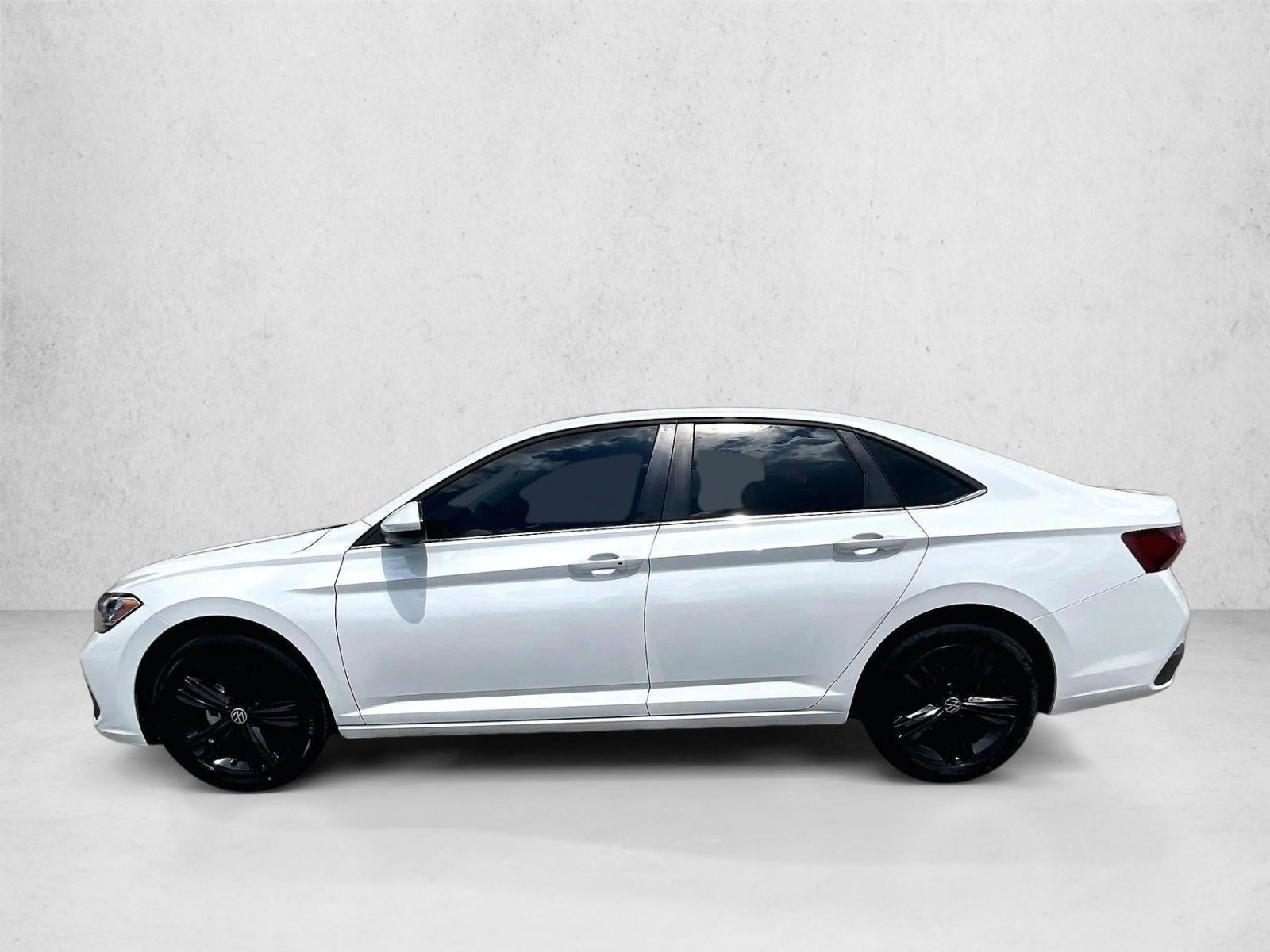 Thumbnail: 2024 Volkswagen Jetta - 2