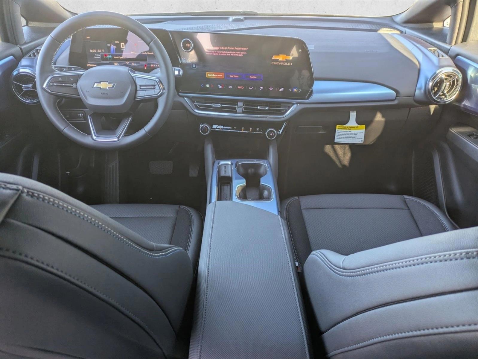 Thumbnail: 2026 Chevrolet Equinox - 3