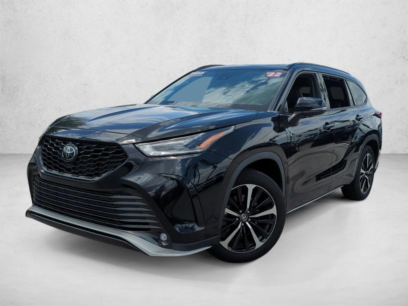Thumbnail: 2022 Toyota Highlander - 1