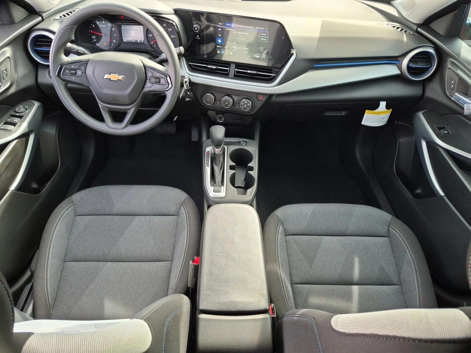 Thumbnail: 2026 Chevrolet Trax - 4