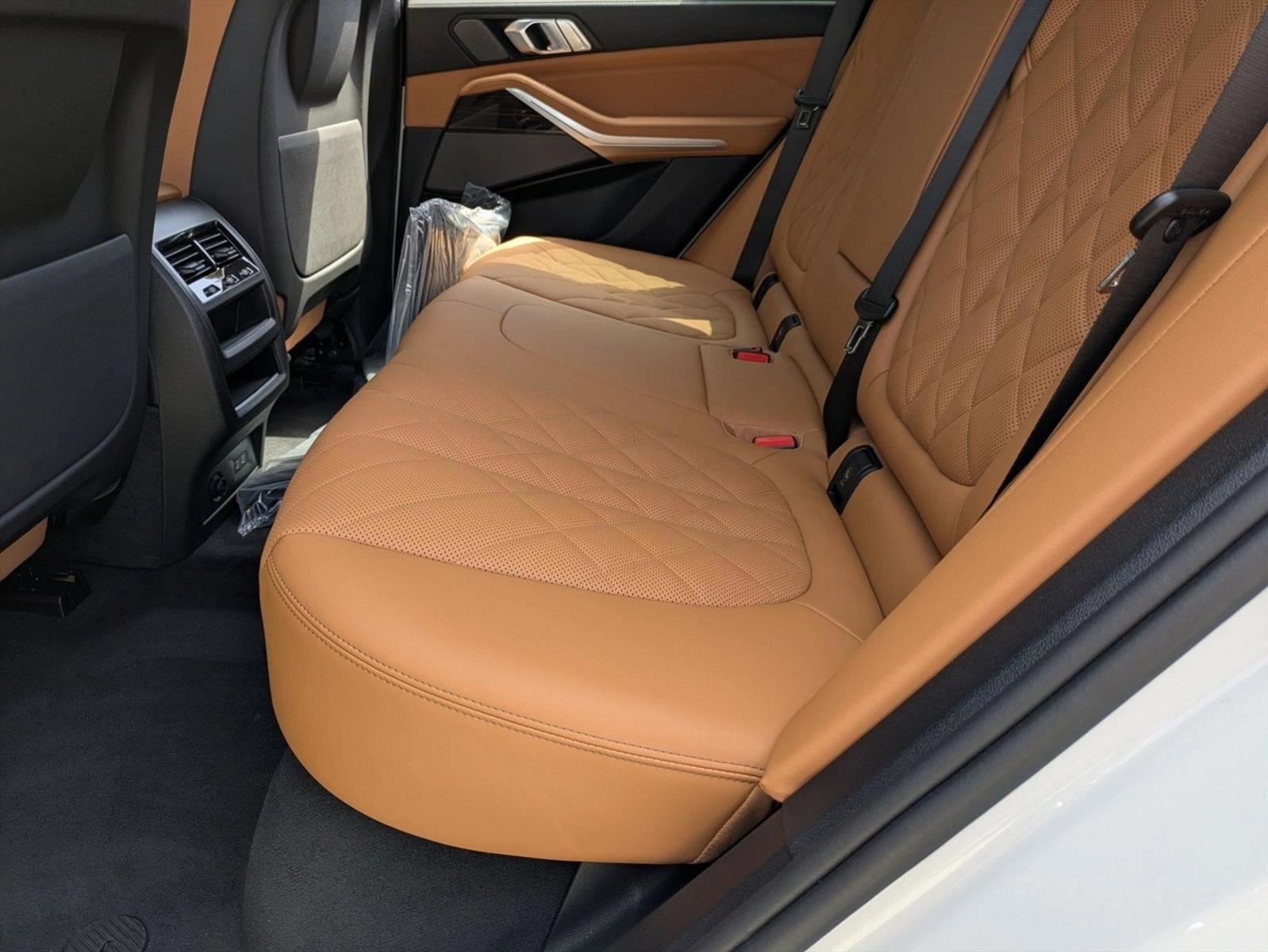 2026 BMW X5 40i - Photo 15