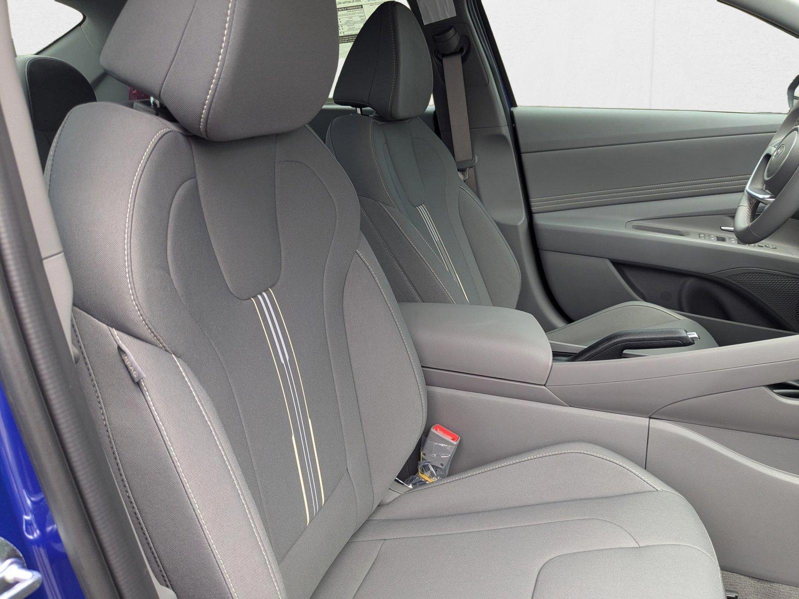 2025 Hyundai Elantra SEL - Photo 21