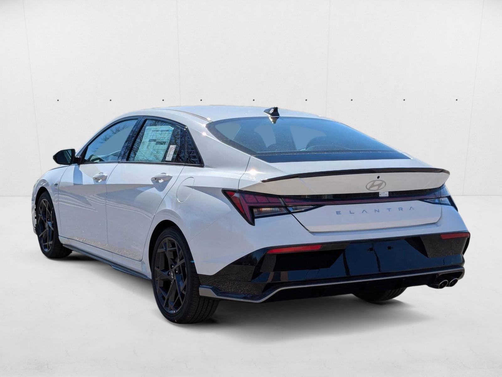 2025 Hyundai Elantra N Line - Photo 9