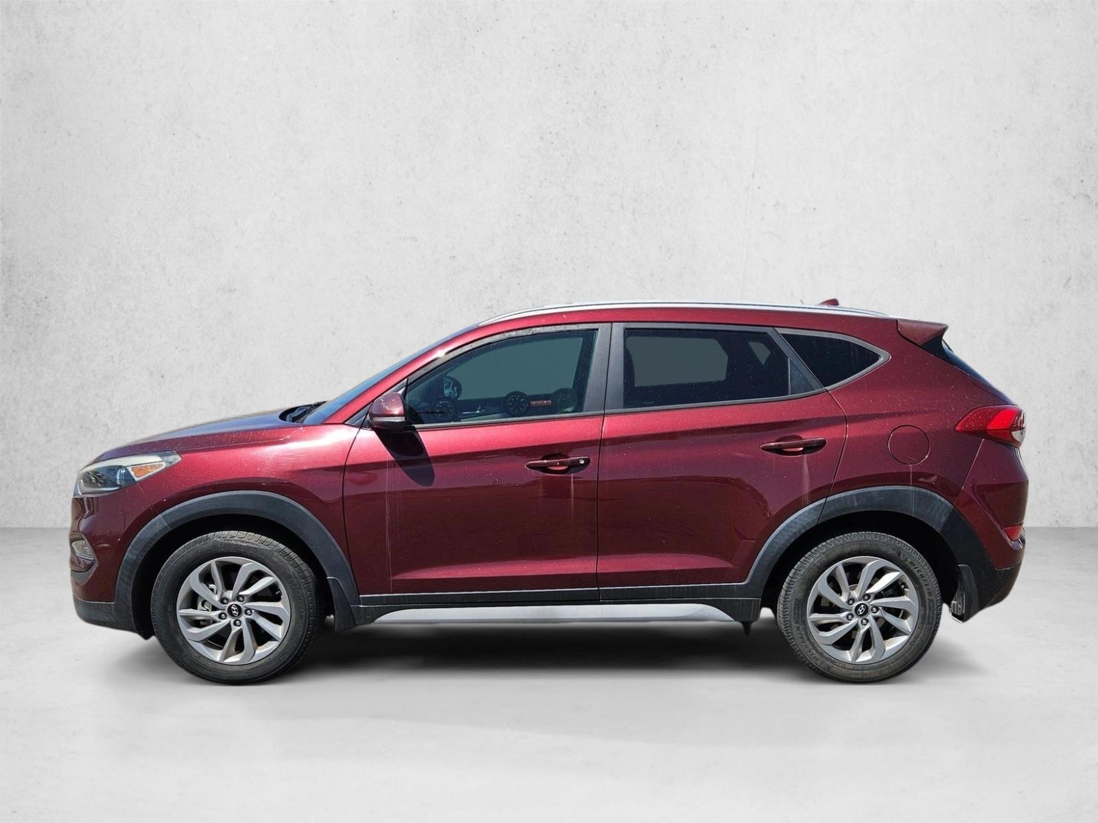 Thumbnail: 2017 Hyundai Tucson - 3