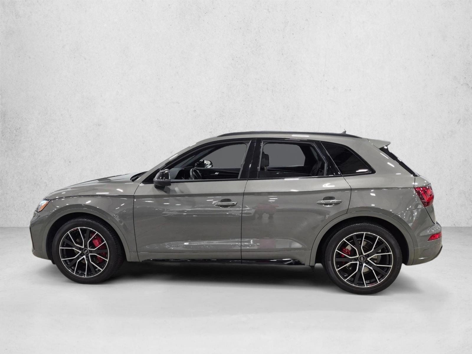 Thumbnail: 2023 Audi SQ5 - 2