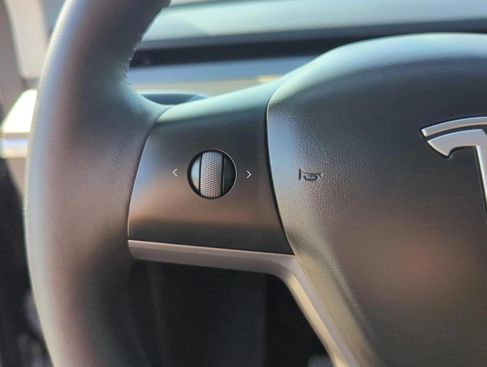 2023 Tesla Model Y Long Range - Photo 15