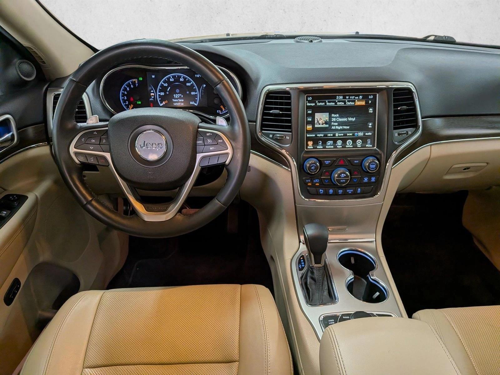 Thumbnail: 2017 Jeep Grand Cherokee - 3