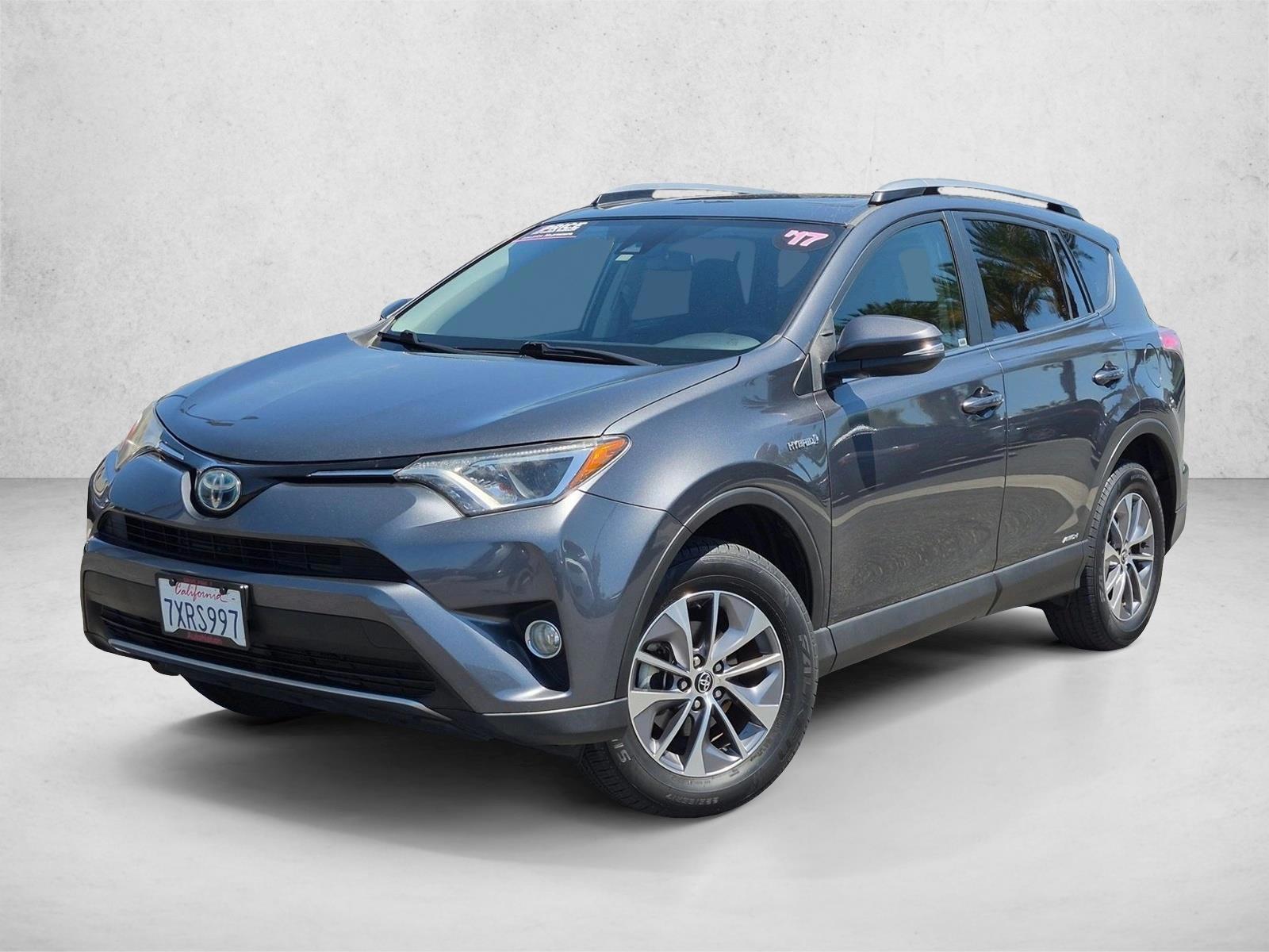 Thumbnail: 2017 Toyota RAV4 - 1