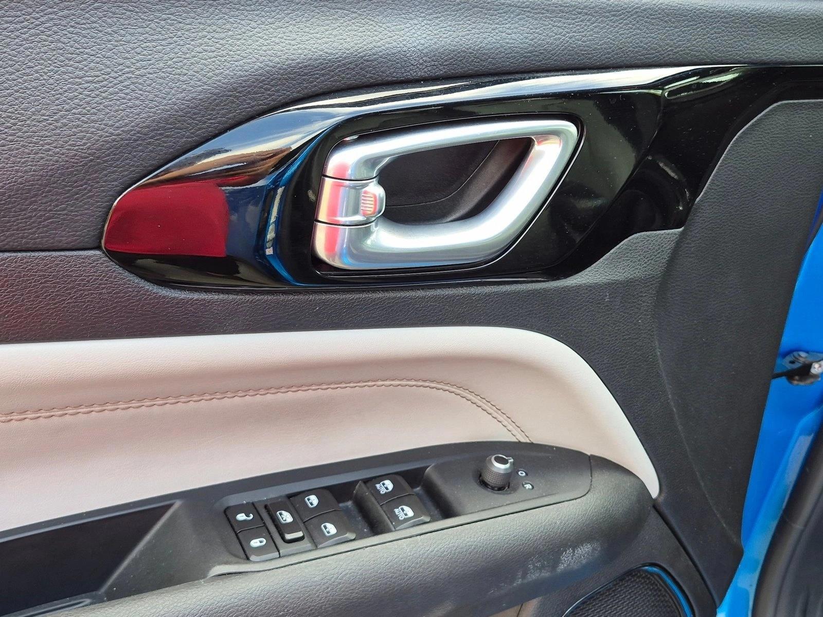 2025 Jeep Compass Limited - Photo 12