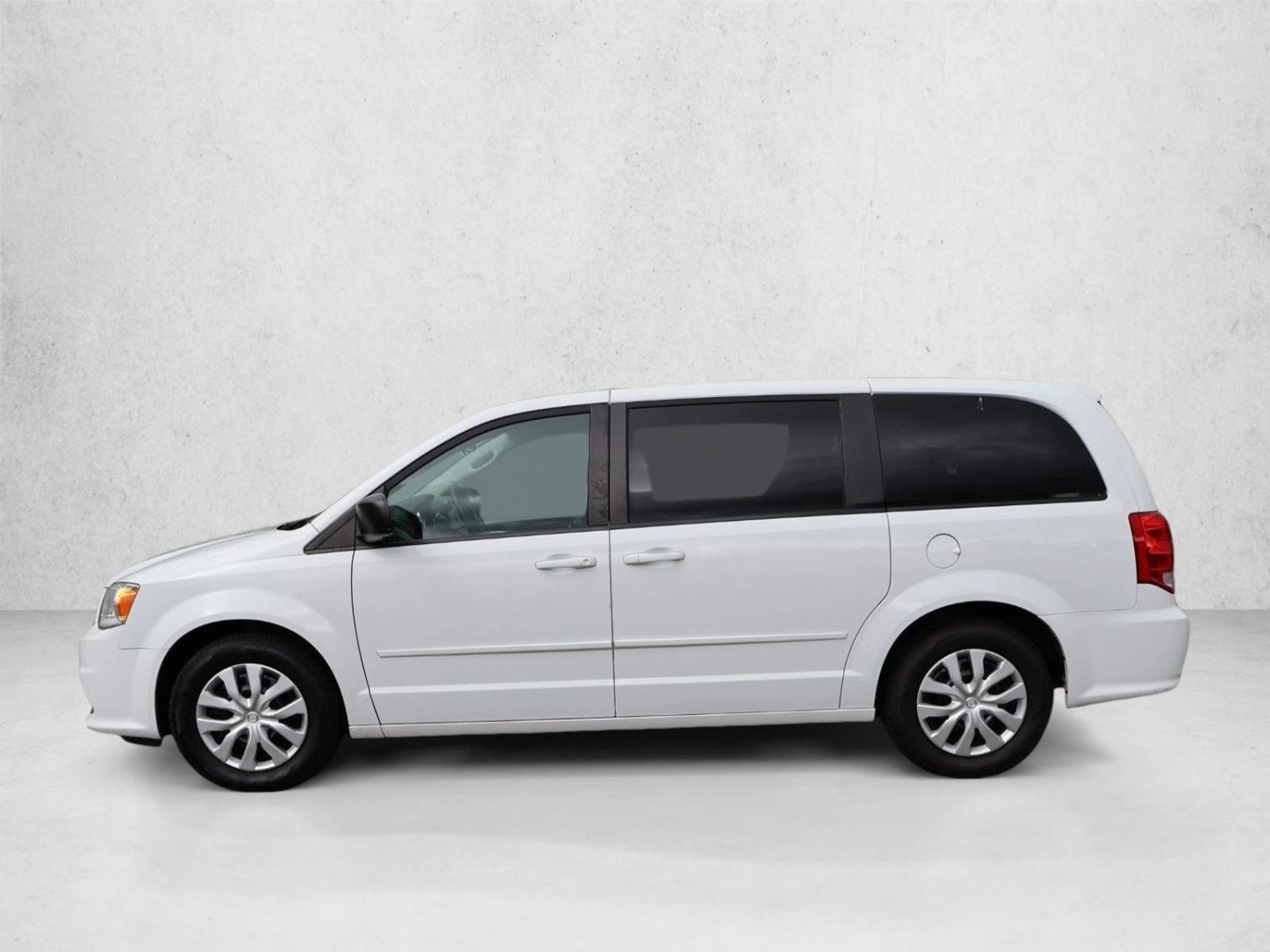 Thumbnail: 2016 Dodge Grand Caravan - 2