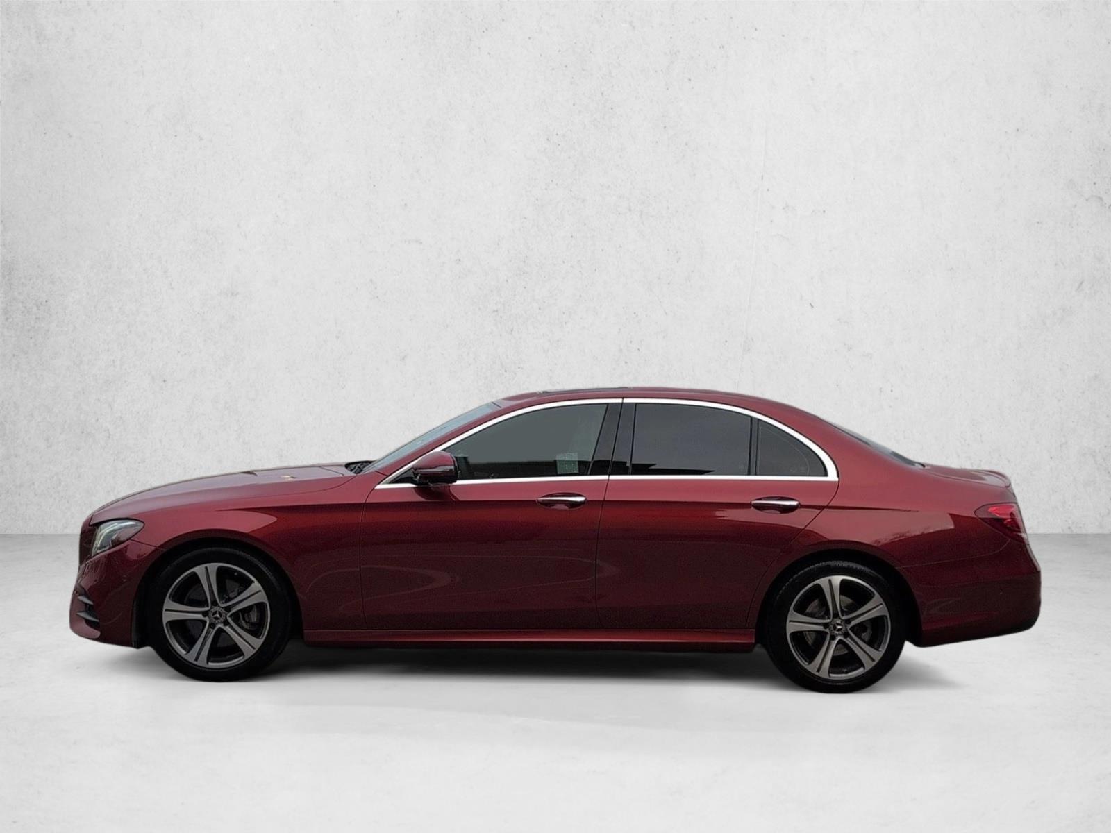 Thumbnail: 2019 Mercedes-Benz E-Class - 2