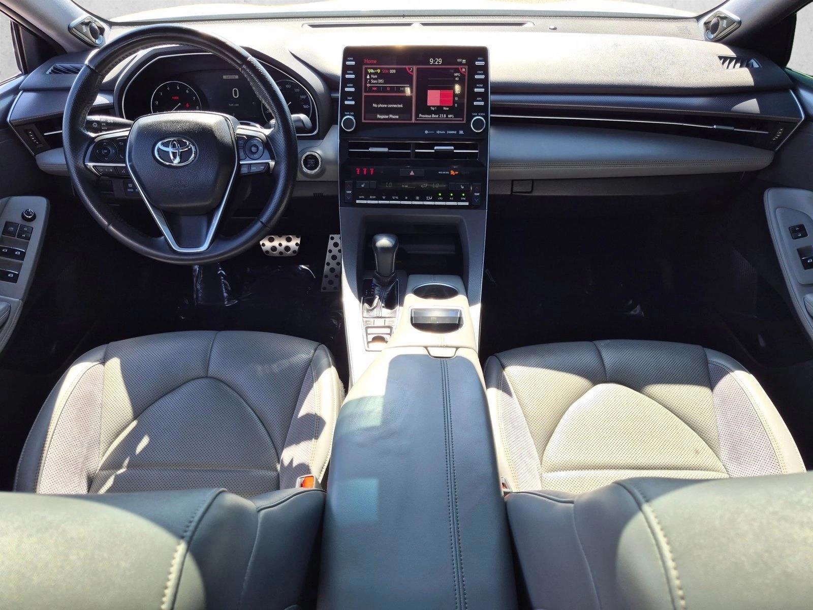 Thumbnail: 2019 Toyota Avalon - 3