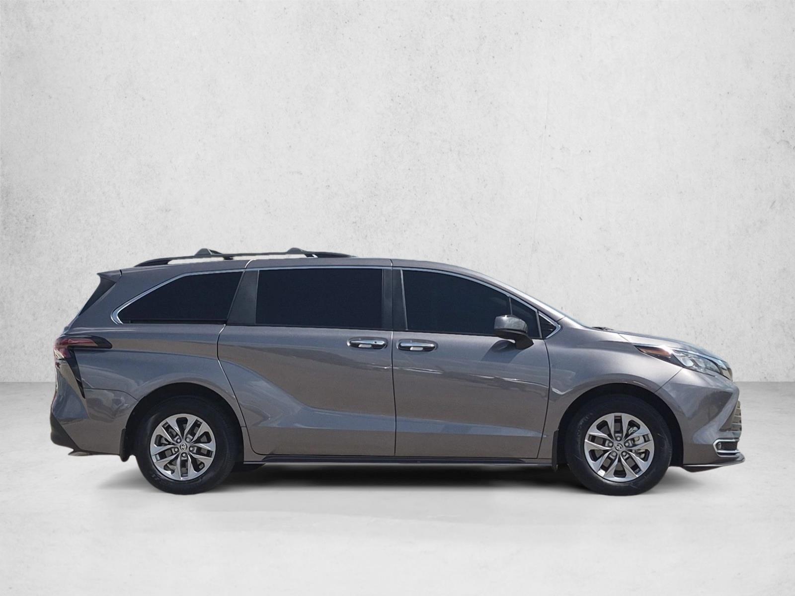 2024 Toyota ToyotaSienna, photo 4