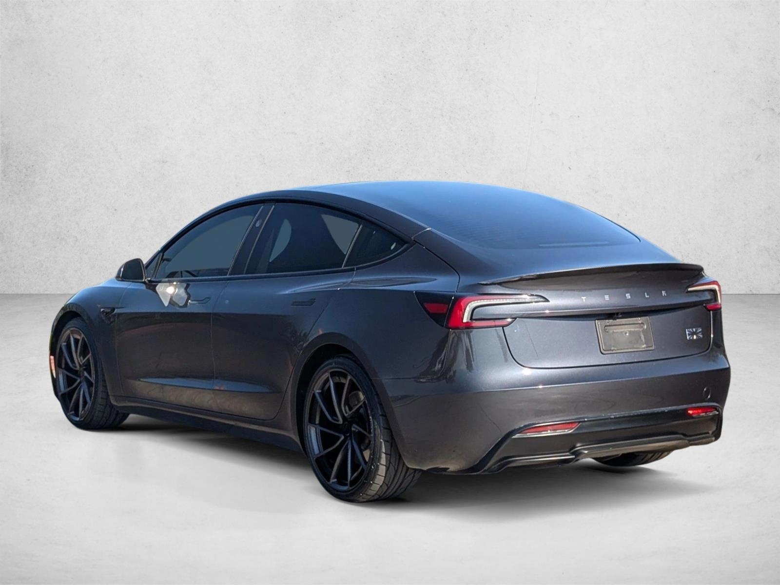 2025 Tesla Model 3 Performance - Photo 8